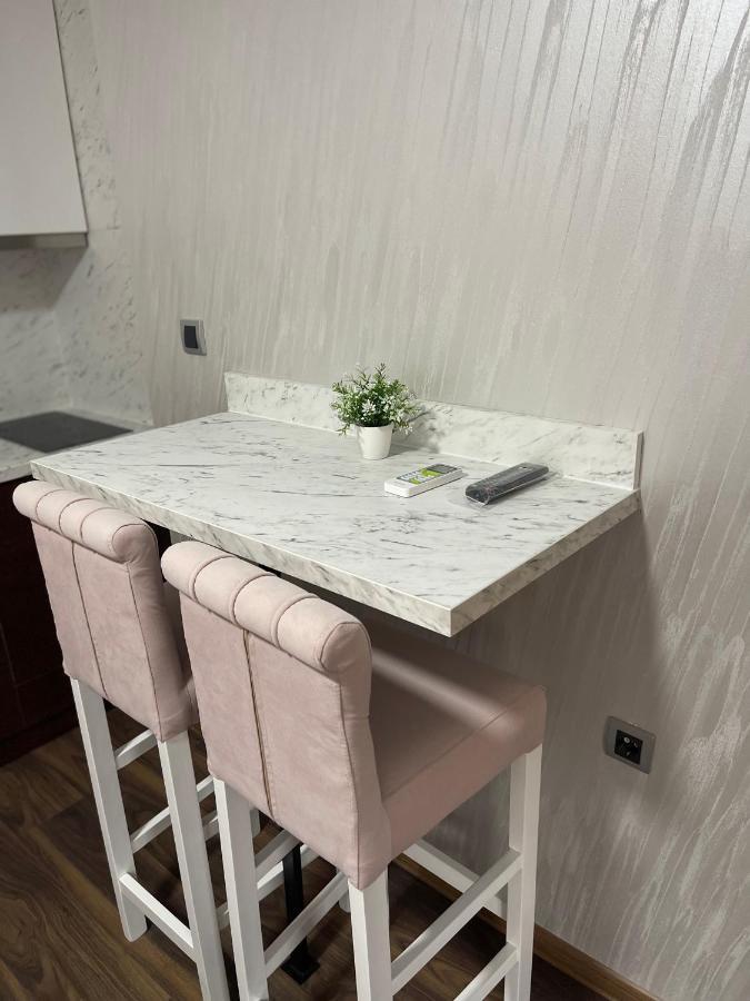ג'אגודינה Pink House Apartments מראה חיצוני תמונה
