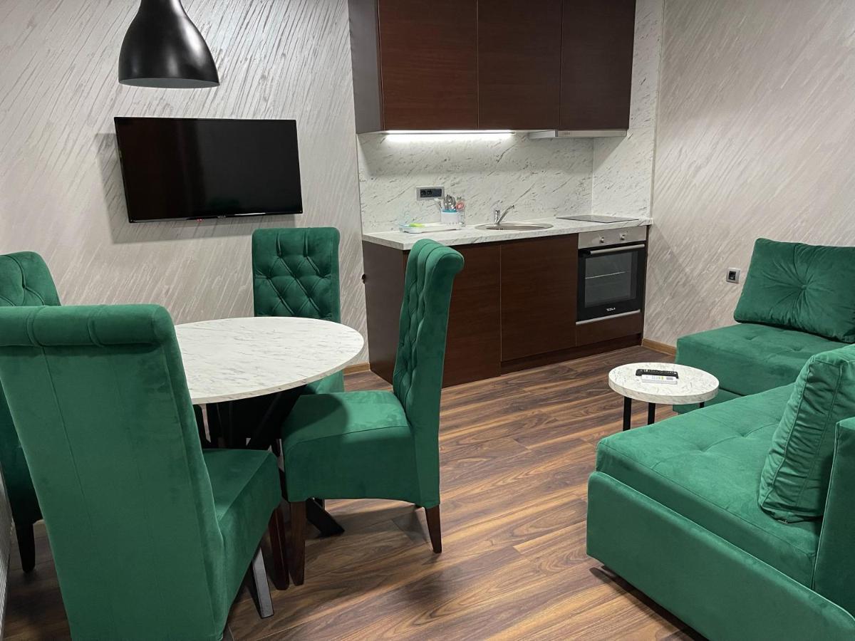 ג'אגודינה Pink House Apartments מראה חיצוני תמונה