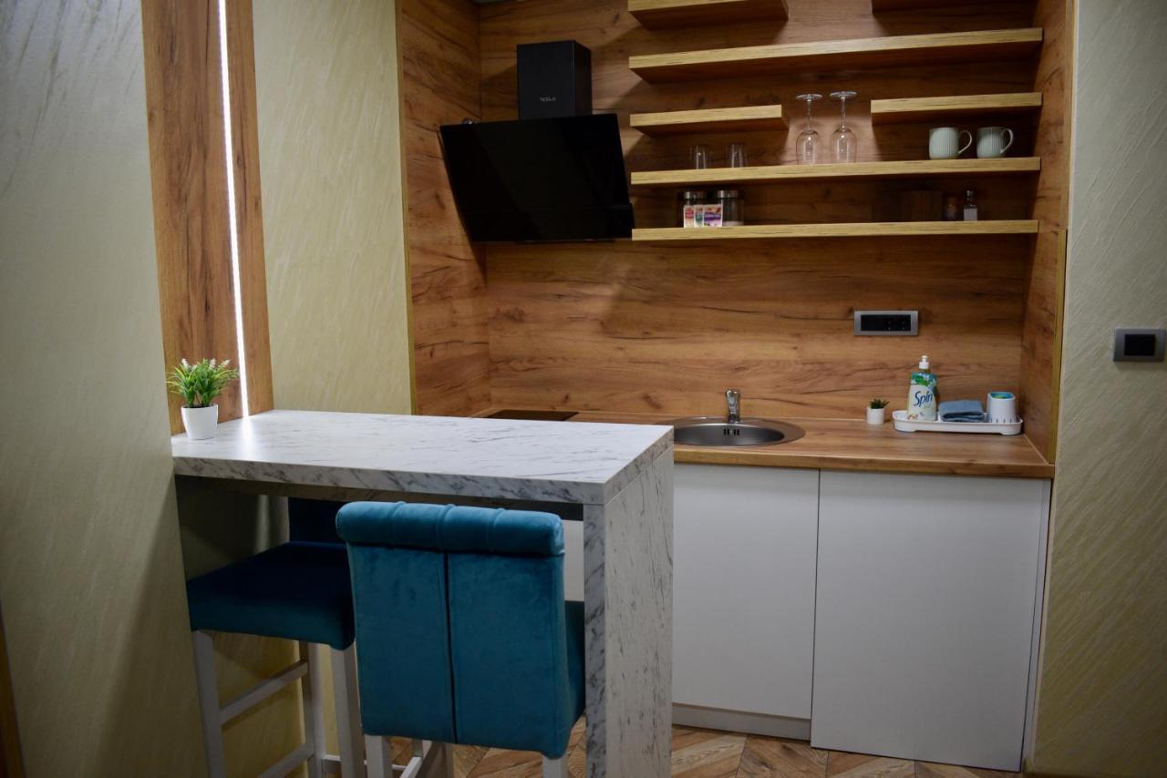 ג'אגודינה Pink House Apartments מראה חיצוני תמונה