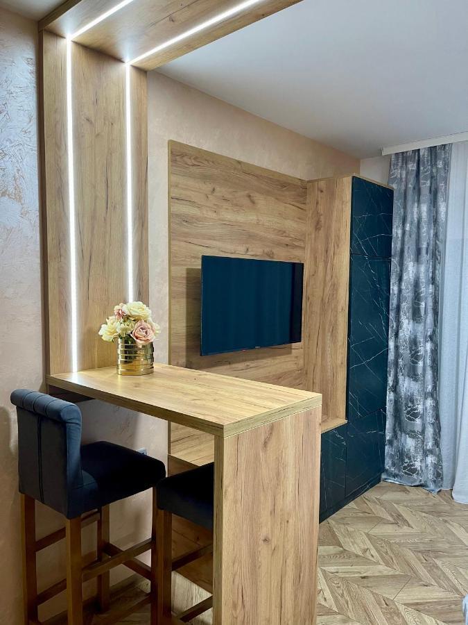 ג'אגודינה Pink House Apartments מראה חיצוני תמונה