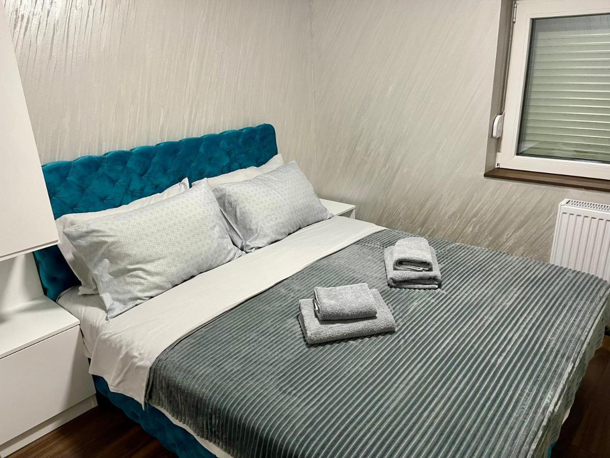 ג'אגודינה Pink House Apartments מראה חיצוני תמונה