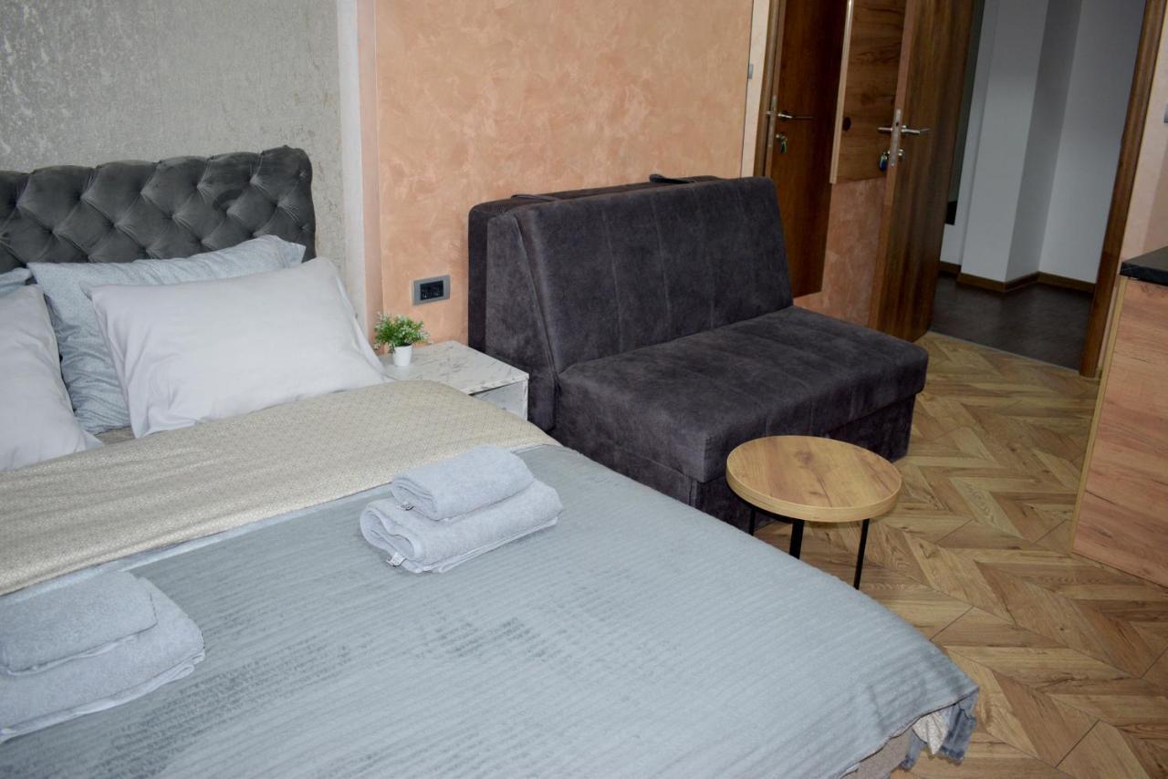ג'אגודינה Pink House Apartments מראה חיצוני תמונה